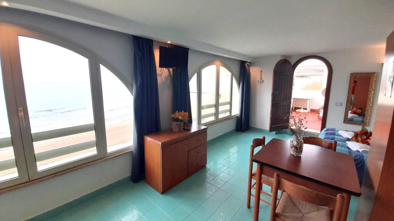 Casa Vacanze Elianto Anzio Exterior photo