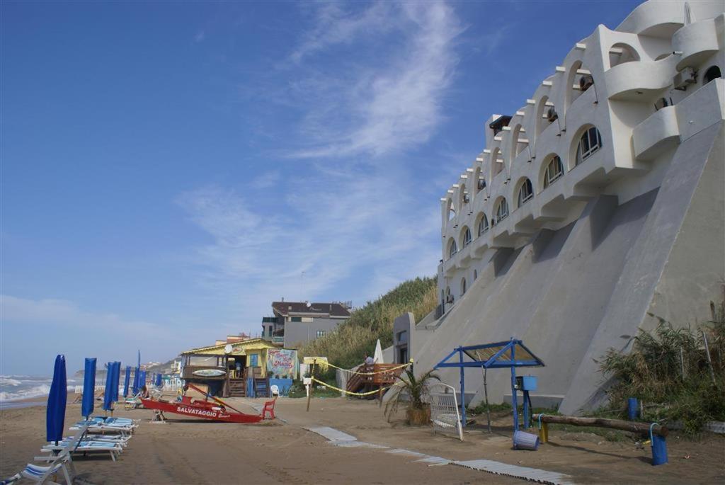 Casa Vacanze Elianto Anzio Exterior photo